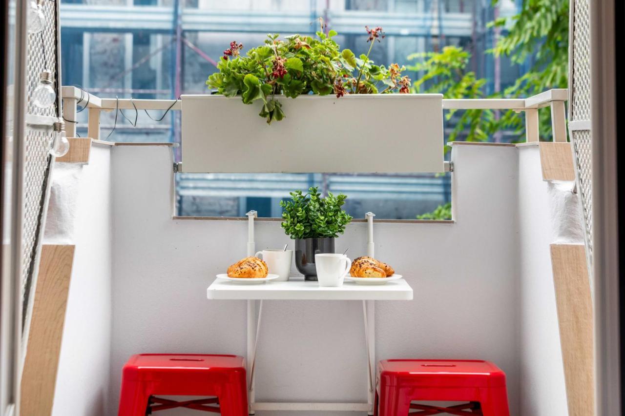 Prada & Bocconi - Cozy Studio, Fast Wifi, Tram 밀라노 외부 사진